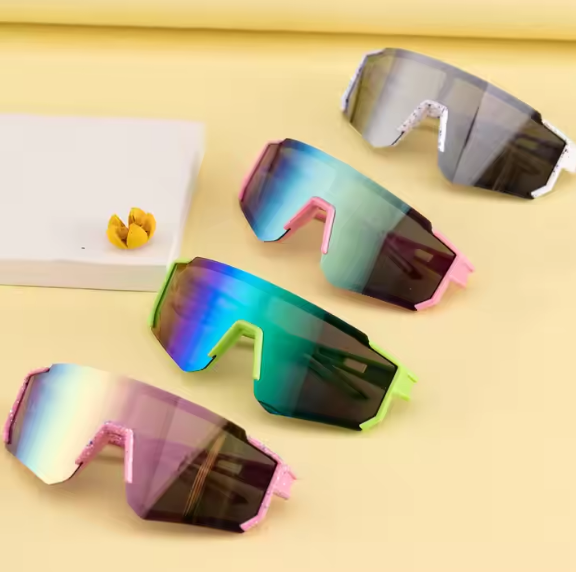 Ženske sportske naočale od ShopStyle.hr Ženske sportske naočale od ShopStyle.hr